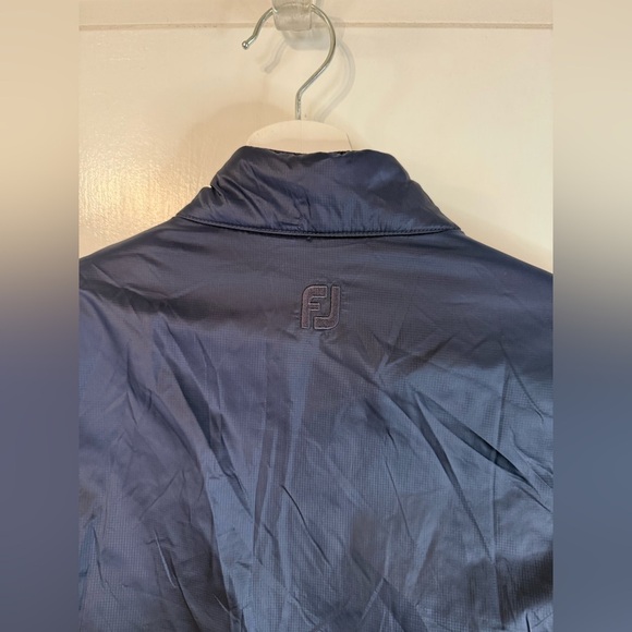 NWT FJ Footjoy Women’s Navy Blue Insulated Reversible Vest - Size Large - Picture 9 of 12